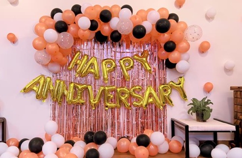 Simple Anniversary Room Decoration Ideas for Couples